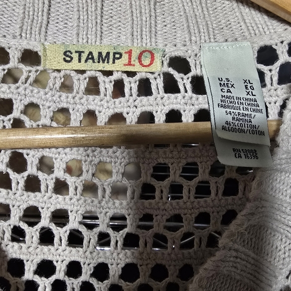 Vintage creme buttondown Crochet bellsleeved cardigan sweater - Picture 3 of 5